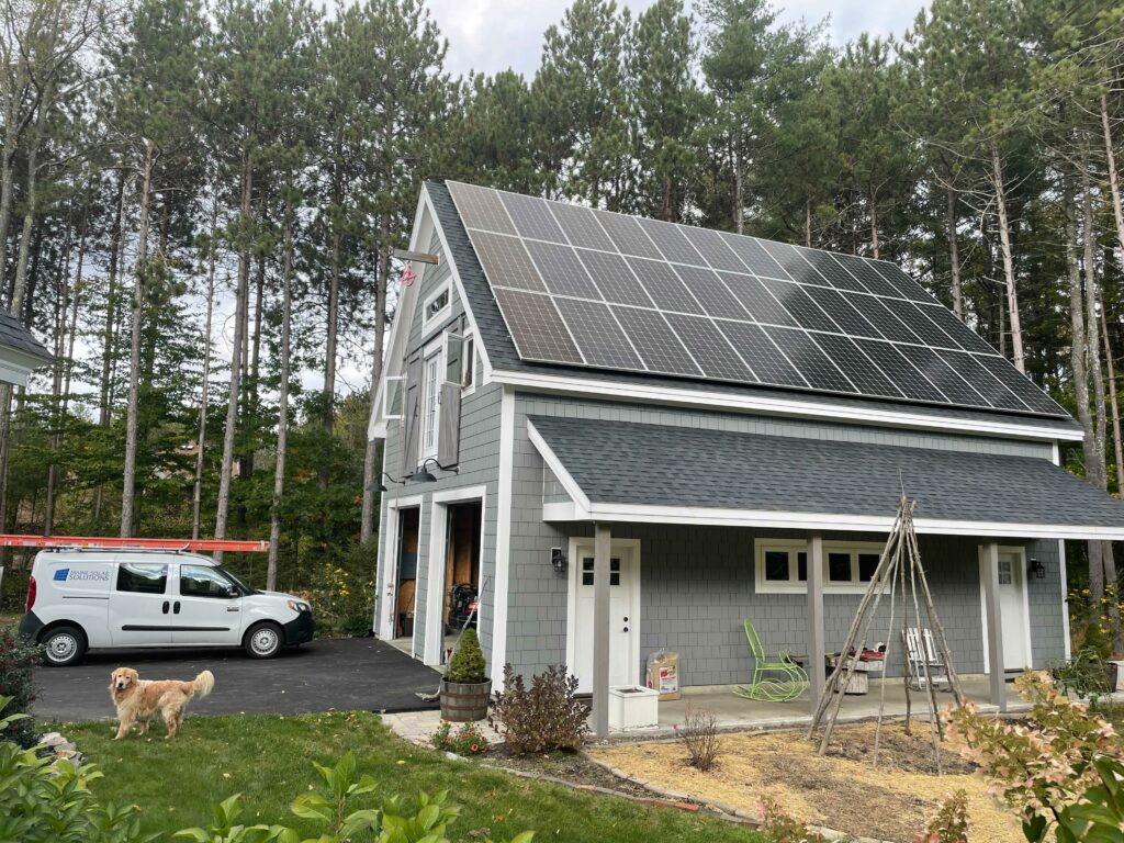 Solar battery deals for house